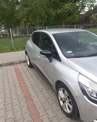 Renault Clio cena 38900 przebieg: 92000, rok produkcji 2018 z Śrem małe 29